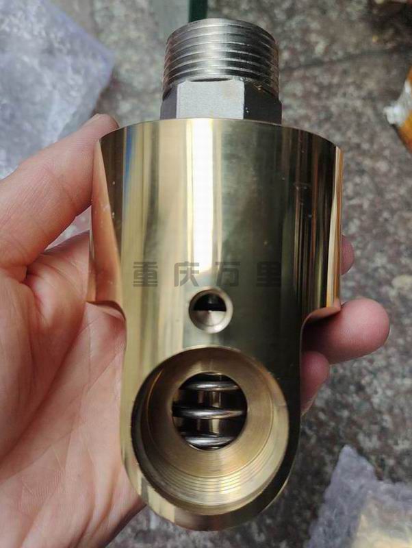 調(diào)整大小 1-2406111P95E43.jpg