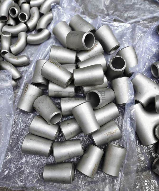 調整大小 1-240H60T3345Q.jpg